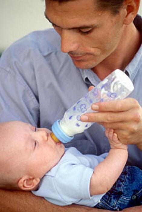 Umjetno hranjenje novorođenčeta: osnovna pravila
