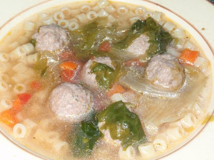 Recept: juha od mesnatog mesa s rezancima i iskusnim povrćem