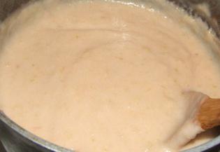 Jabučna kaša s kondenziranim mlijekom za zimu: pire krumpir 